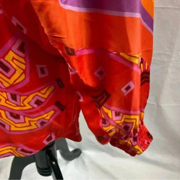 Farm Rio Tiki Bananas Scarf-sleeve Romper Red Tiki Bananas Tie Dye Cashew XS - Picture 7 of 11